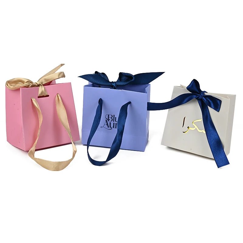 Klein Luxus Retail Schmuck Papiertüte
