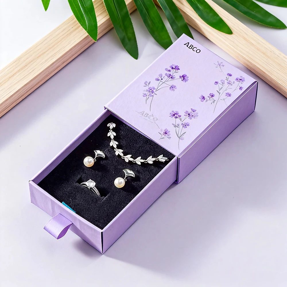 Luxury Jewelry Box Paperboard Packaging