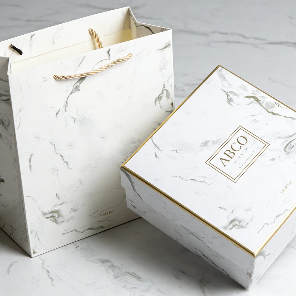 Handmade Flower & Candle Geschenkbox