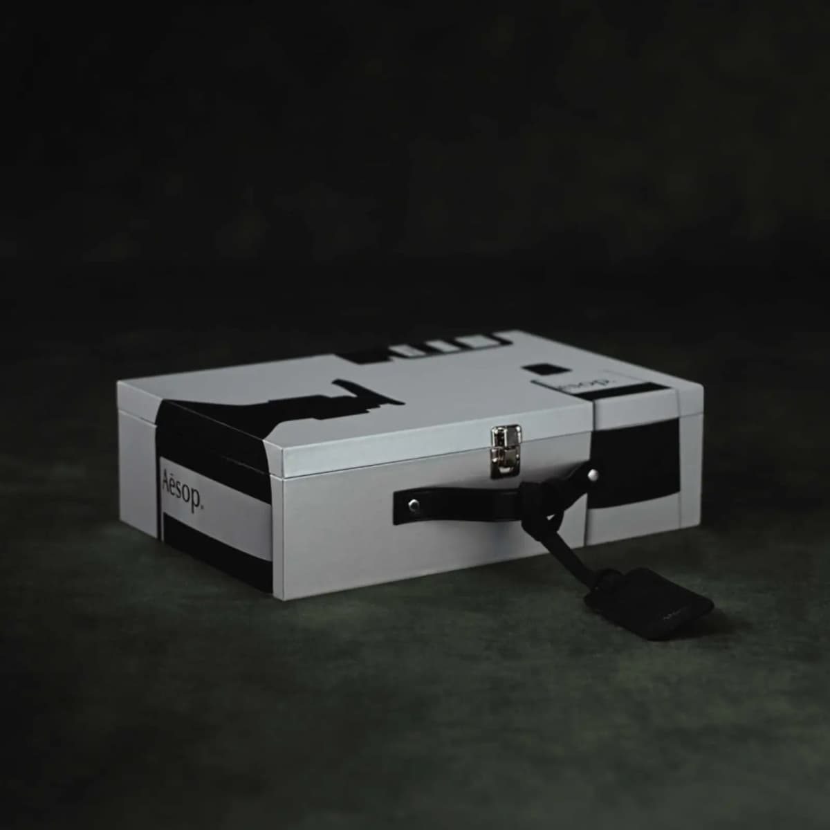 Aesop The Aesop Valise